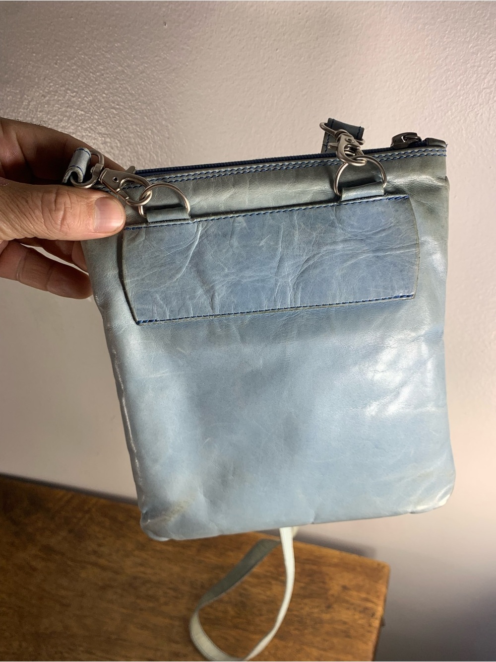 Vintage 90s small M0851 crossbody leather bag - Picture 3 of 10